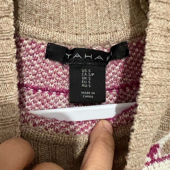 Tahari Tan and Pink Patterned Sweater - Picture 3 of 5